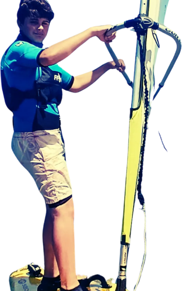 Leon windsurfing